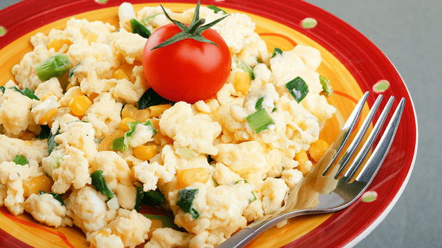 طريقة بسيطة لتجهيز البيض المخفوق