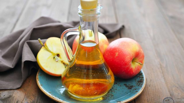 خل التفاح هو الحل الأمثل لمشاكل شعرك