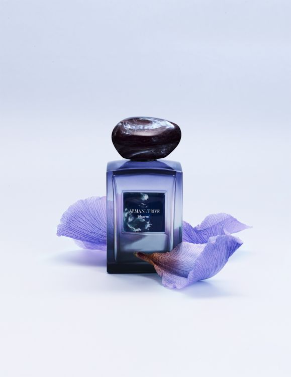 دار جورجيو أرماني تقدم عطر Charm