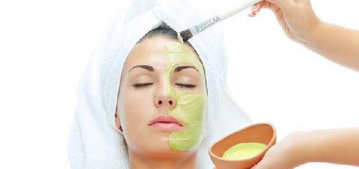 أقنعة الألوة فيرا لكل أنواع البشرة