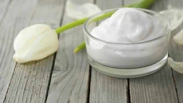 كيف نحضر كريم طبيعي لتفتيح البشرة؟