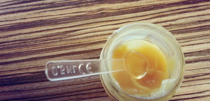 قناع عسل الملكات