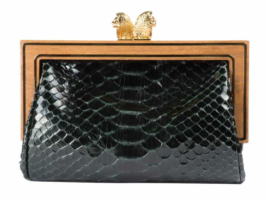 محفظة سوداء