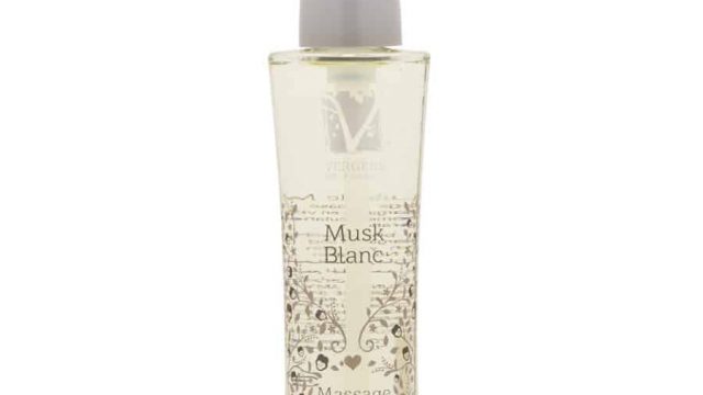 اكتشفي فوائد زيت المسك الأبيض للبشرة