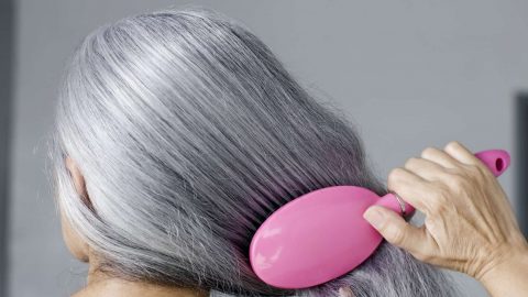 وصفات منزلية لعلاج الشيب بشكل طبيعي