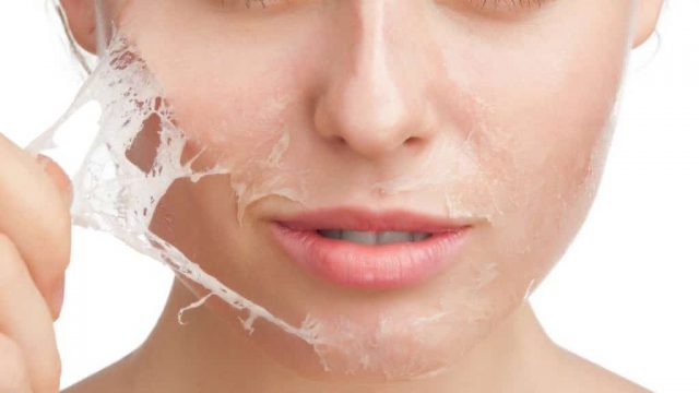 تعرفي على أسرار تقشير البشرة في المنزل