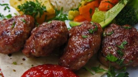 خطوات تجهيز الكفتة التركية
