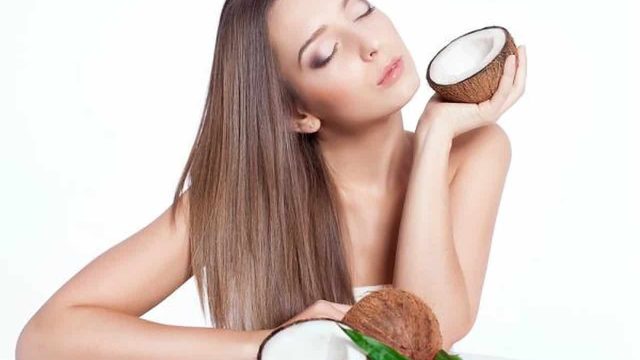 وصفات زيت جوز الهند للعناية بالشعر والبشرة