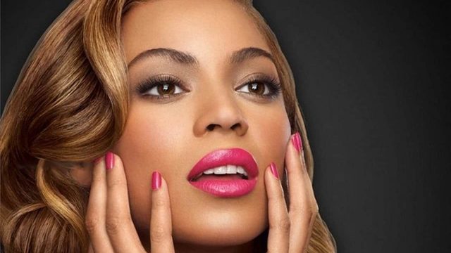 7 نصائح ذهبية لصاحبات البشرة السمراء من أجل مكياج متألق