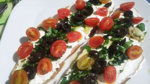 جهزي سندويشات اللبنة اللذيذة