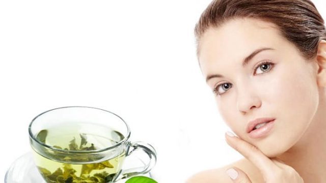 ماسكات الشاي الأخضر لبشرة مشرقة في العيد