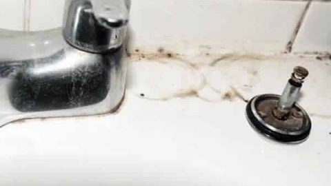 5 نصائح ذهبية لتنظيف الحنفيات