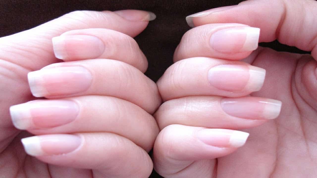 طرق فعالة لجعل أظافرك أجمل في العيد