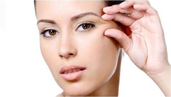 علاجات عسل النحل الطبيعية للحد من التجاعيد