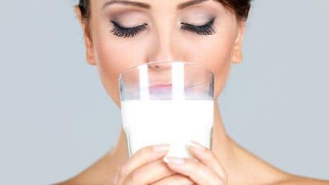 تعرفي على فوائد وأضرار حليب الصويا