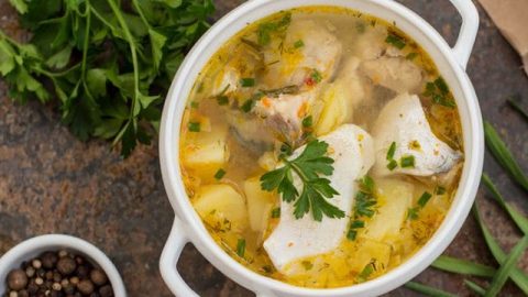 خطوات تجهيز شوربة السمك