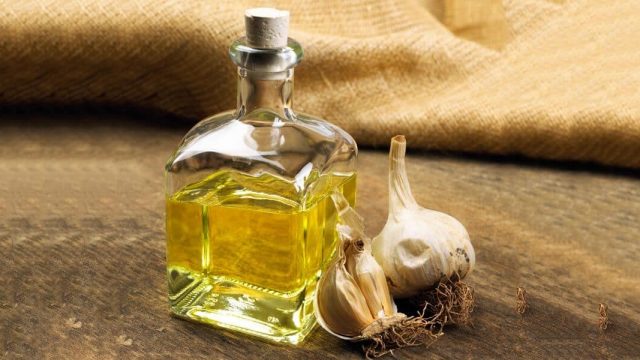 قناع الثوم لإزالة السموم وتجديد شباب البشرة