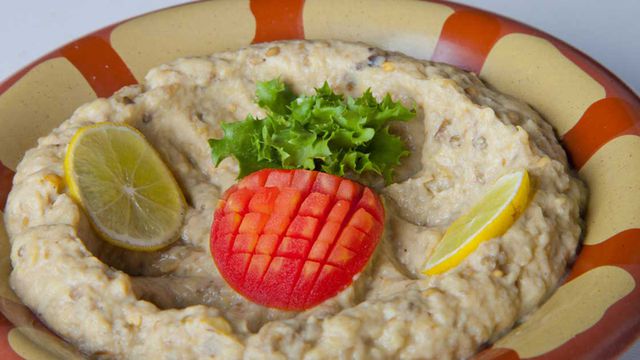 كيف تجهزين المتبل اللبناني؟