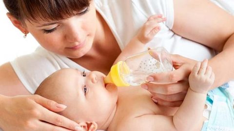 الجفاف عند الأطفال: علاماته وأسبابه وكيفية التخلص منه