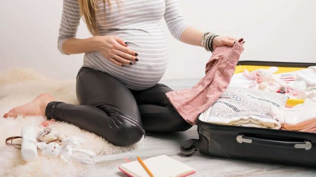 لا تنسي وضع هذه المستلزمات في حقيبتك قبل الولادة القيصرية