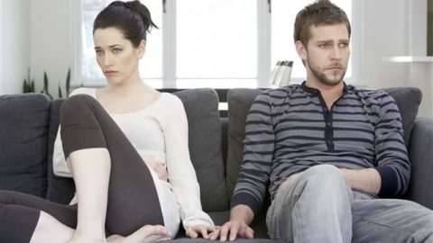 هذه التصرفات تقتل الحب وتدمر العلاقة الزوجية.. فاحذريها