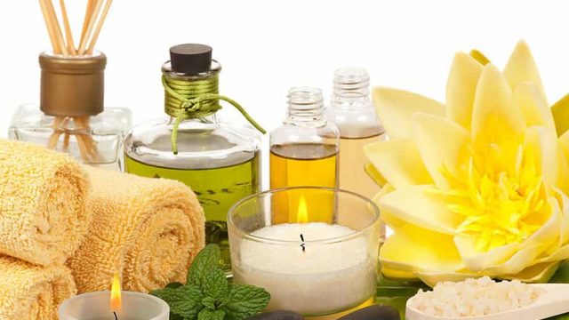 لزيوت تنظيف الوجه فوائد رائعة على بشرتك تعرفي عليها الآن