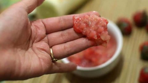 جربي أفضل الخلطات الطبيعية لتفتيح الأماكن الحساسة