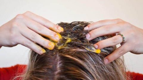 جربي وصفات صفار البيض للعناية بالشعر