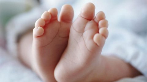 نصائح للعناية بصحة أقدام طفلك