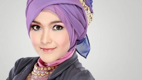 إطلالة التوربان تكتسح موضة 2018 بقوة