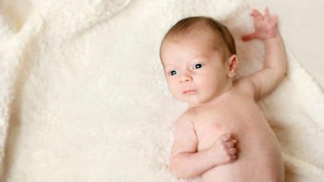 طريقة علاج انتفاخ البطن لدى الرضيع