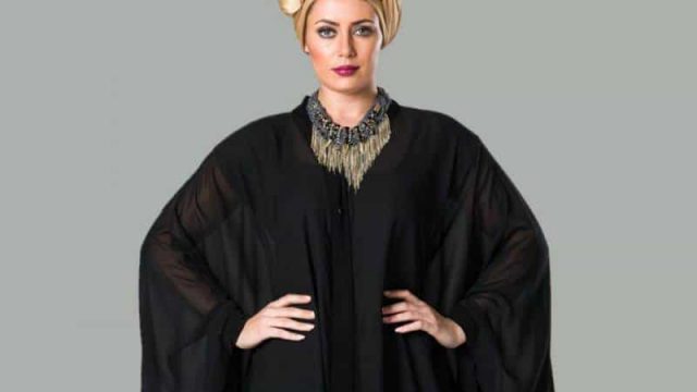 بالصور: أجمل العبايات لإطلالة مميزة في عيد الحب