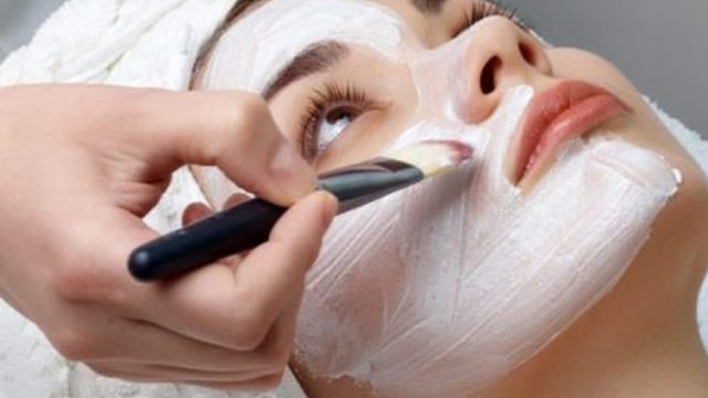 أخطاء عند تطبيق قناع النشا… تجنبيها