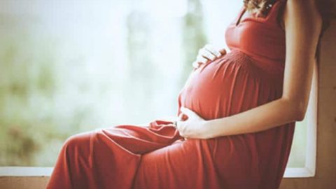 للأم الجديدة: دليلك لحمل صحي وآمن