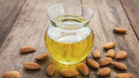 خلطات زيت اللوز الحلو للعناية بالبشرة