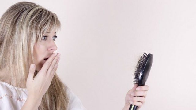 هذه هي الأسباب الرئيسية لتساقط الشعر