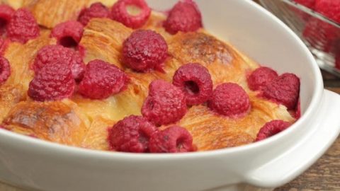 صينية الكرواسون اللذيذة