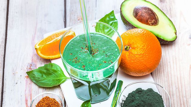 مشروب الديتوكس الأخضر للتخلص من السموم