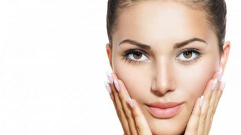 كيف تحافظين على جمال وجهك أثناء الرجيم؟