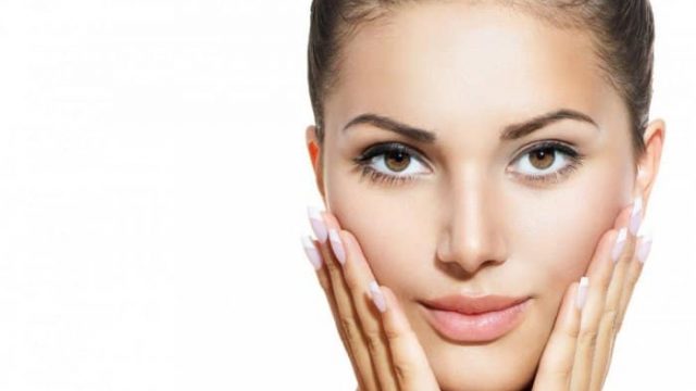 كيف تحافظين على جمال وجهك أثناء الرجيم؟