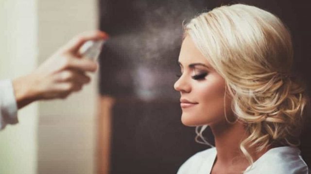 حيل تساعدك على تثبيت الماكياج.. اكتشفيها