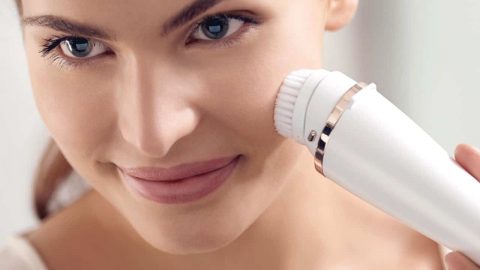 كيف تختارين منظف البشرة المناسب بسهولة؟