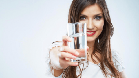 هل تعرفين فوائد الماء للدورة الشهرية؟