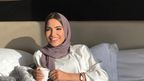 للمحجبات: لفات حجاب نيود لإطلالة رمضانية ناعمة