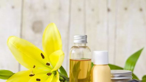 اصنعي بنفسك شامبو طبيعي لعلاج تساقط الشعر وتلفه