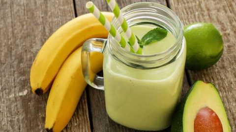 ألذ عصير أفوكادو بدون حليب