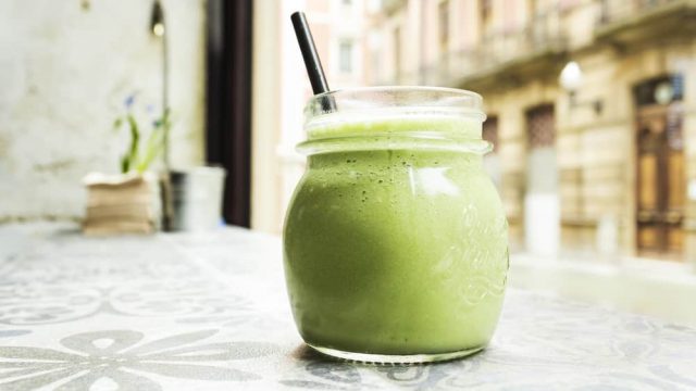 مشروبات طبيعية لذيذة للتخلص من الوزن الزائد