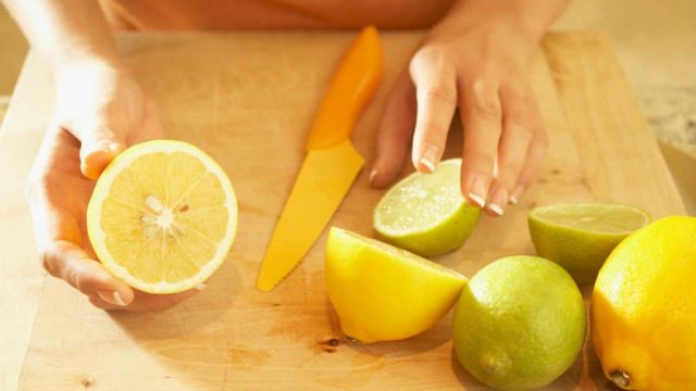 اكتشفي معنا فوائد الليمون وعلاجاته الطبيعية