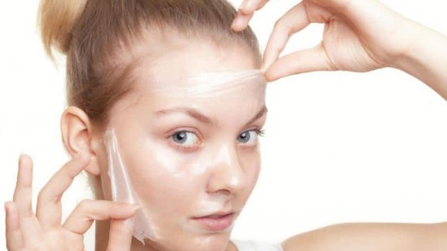 تعرفي على أبرز أخطاء تقشير البشرة