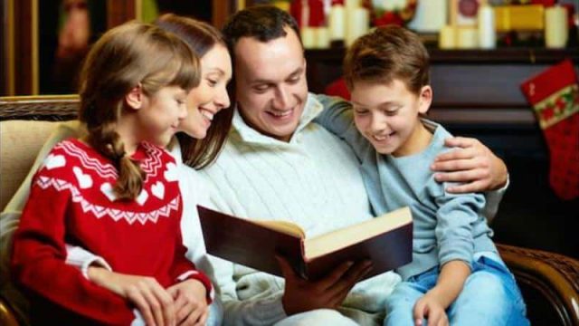 كيف يمكنك غرس القيم الإيجابية لدى طفلك وماهي السن المناسبة لفعل ذلك؟